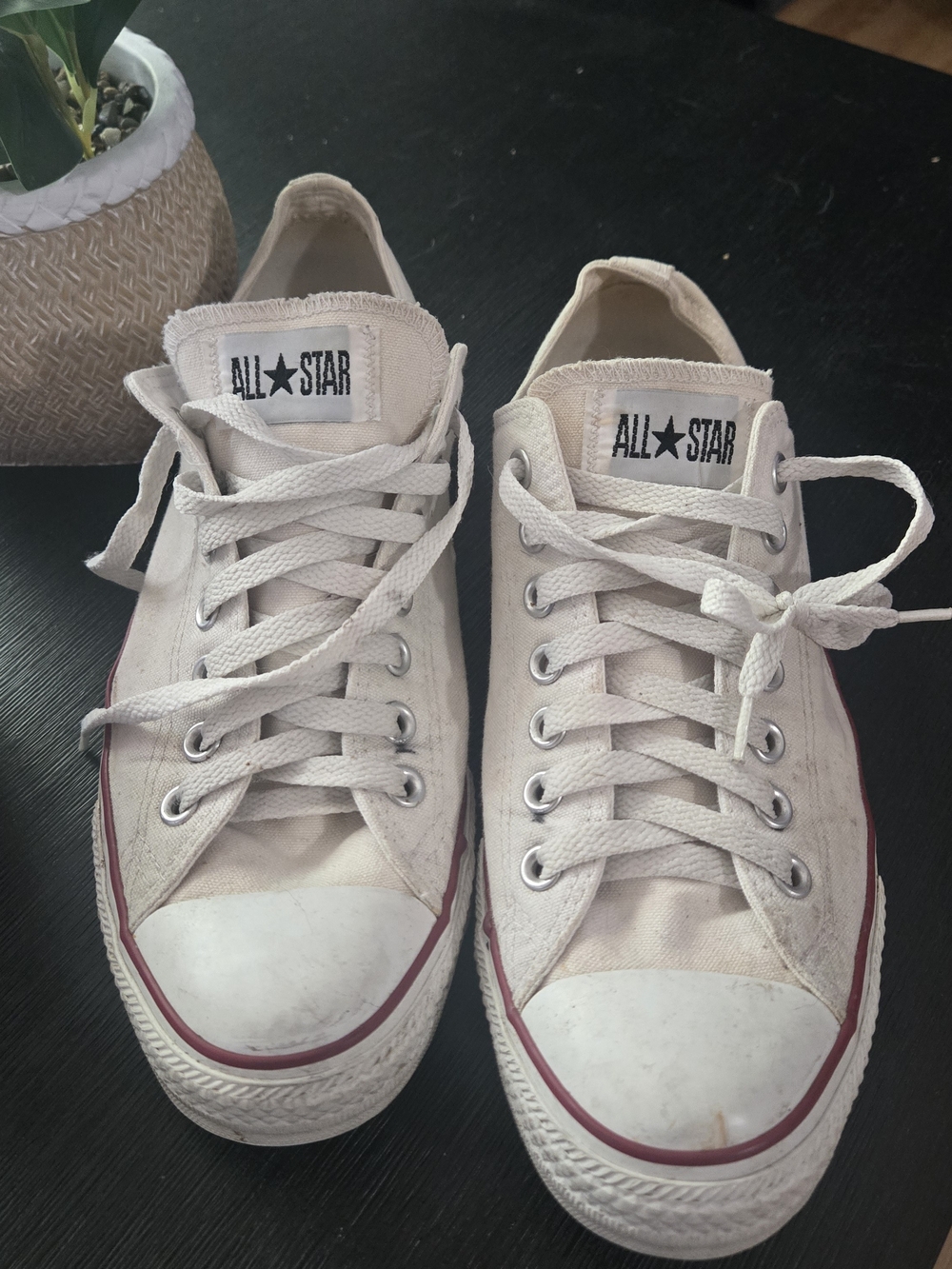 Converse All Star Men’s Low Top Canvas Sneakers White 11.5